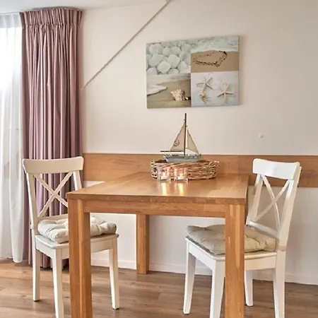 Four Seasons Voorstraat Egmond aan Zee