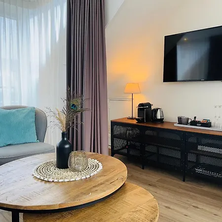 Four Seasons Voorstraat * Egmond aan Zee