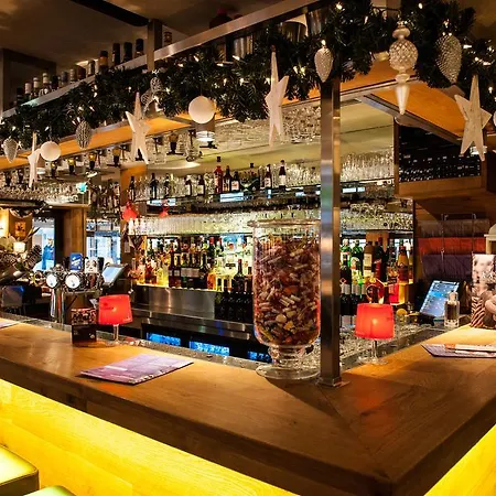 Four Seasons Voorstraat アパート