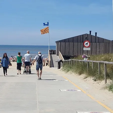 Four Seasons Voorstraat Egmond aan Zee