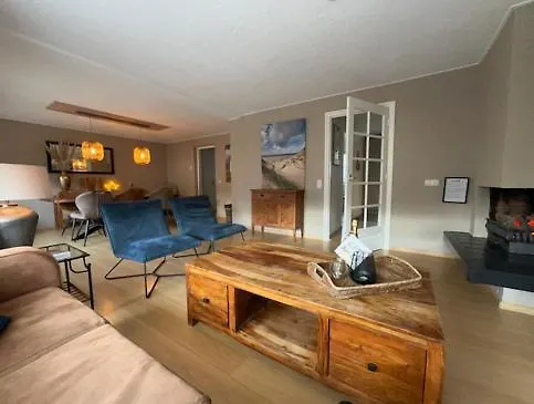 Four Seasons Voorstraat