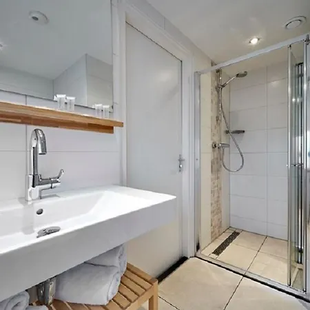 Four Seasons Voorstraat